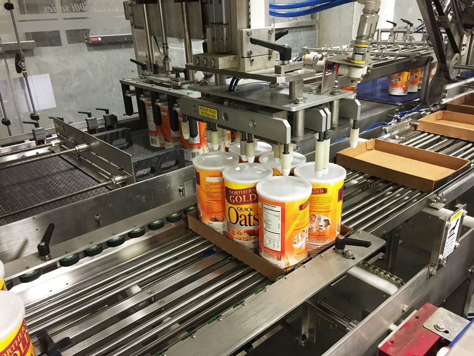 flexible case packer packing bottles into retail ready trays flexible case packer packing bottles into retail ready trays