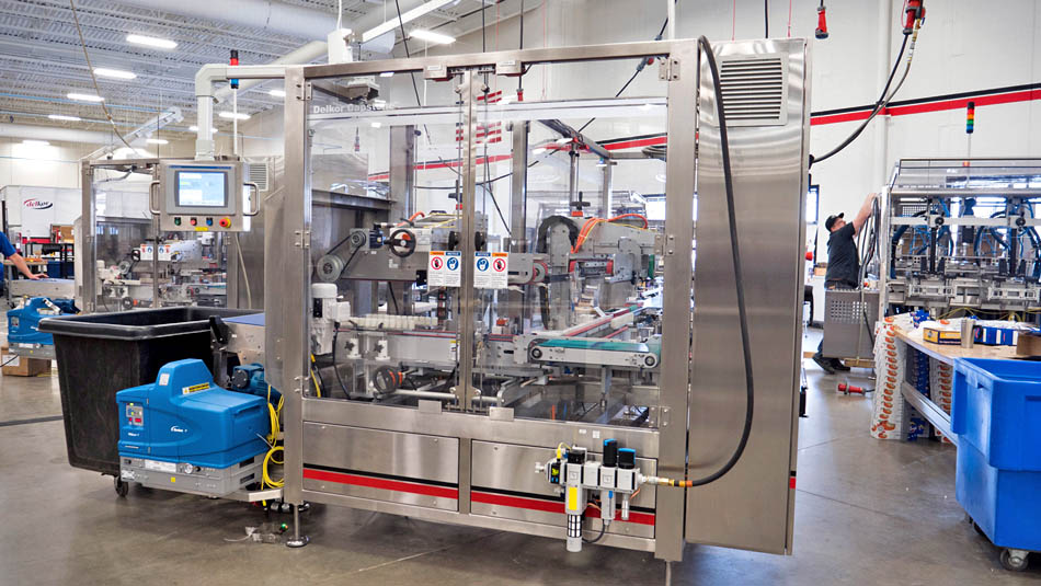 Sealing machine with full access doors